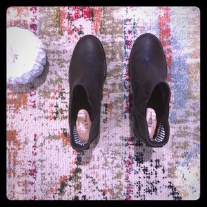 ✨PRICE DROP✨ LL Bean Leather booties